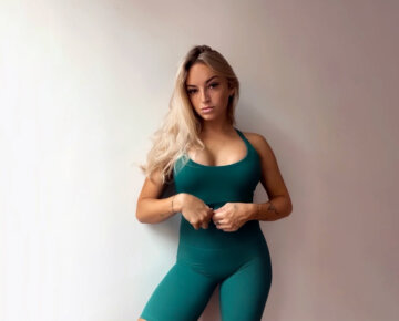 Subscribe to my newsletter for exclusive offers & workout tips