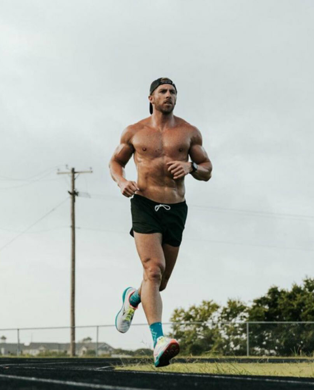 Nick Bare app workouts to build strength and endurance